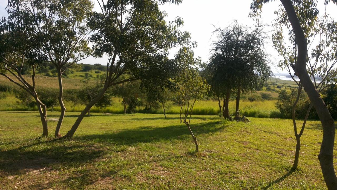 Parkside Safari Lodge Pakwach Экстерьер фото