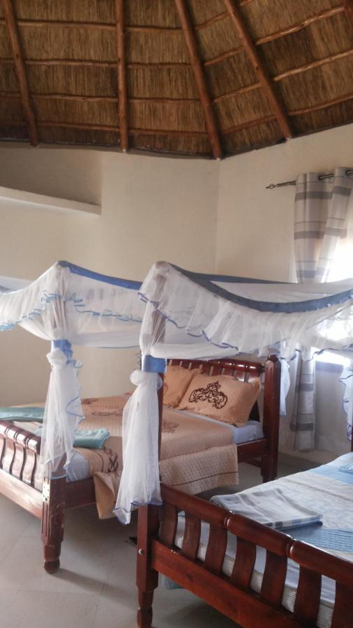 Parkside Safari Lodge Pakwach Экстерьер фото