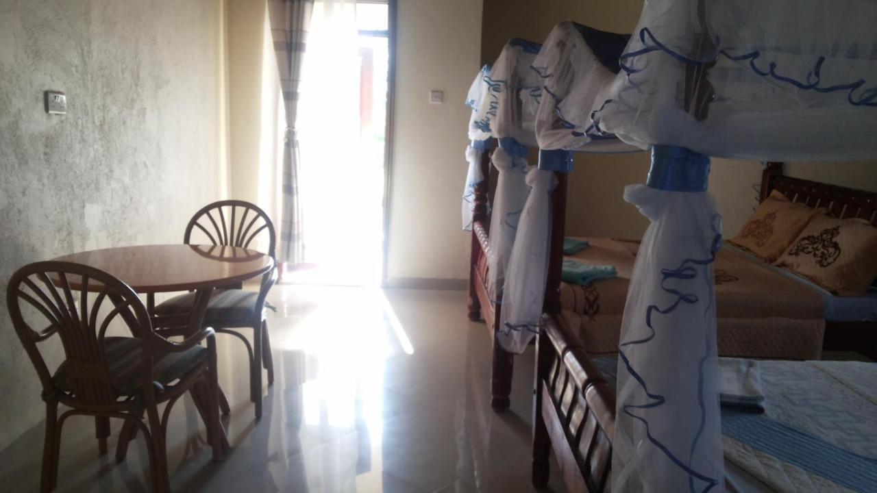 Parkside Safari Lodge Pakwach Экстерьер фото