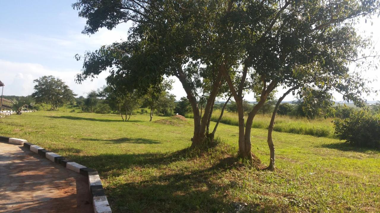 Parkside Safari Lodge Pakwach Экстерьер фото