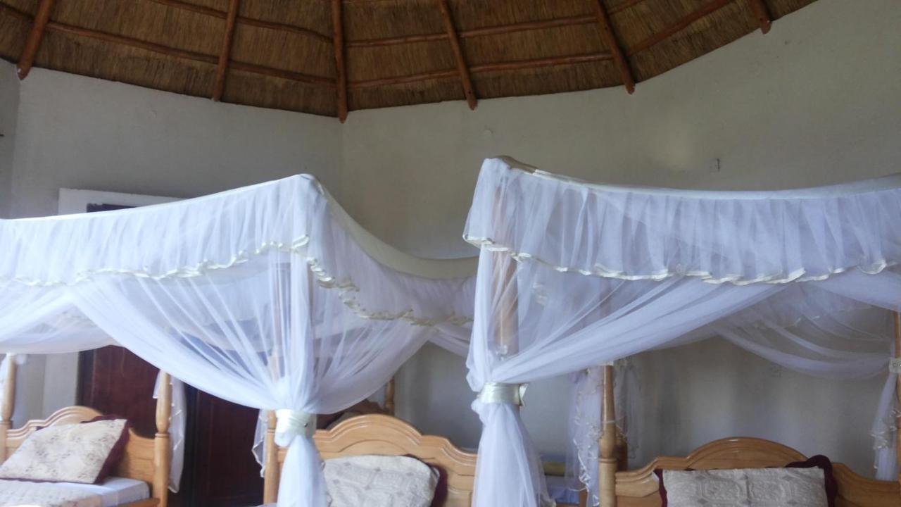 Parkside Safari Lodge Pakwach Экстерьер фото