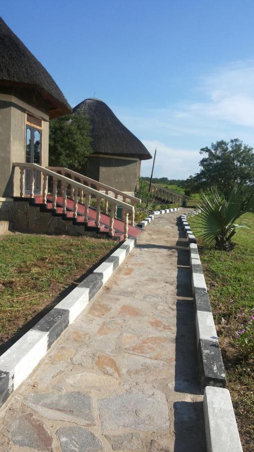 Parkside Safari Lodge Pakwach Экстерьер фото