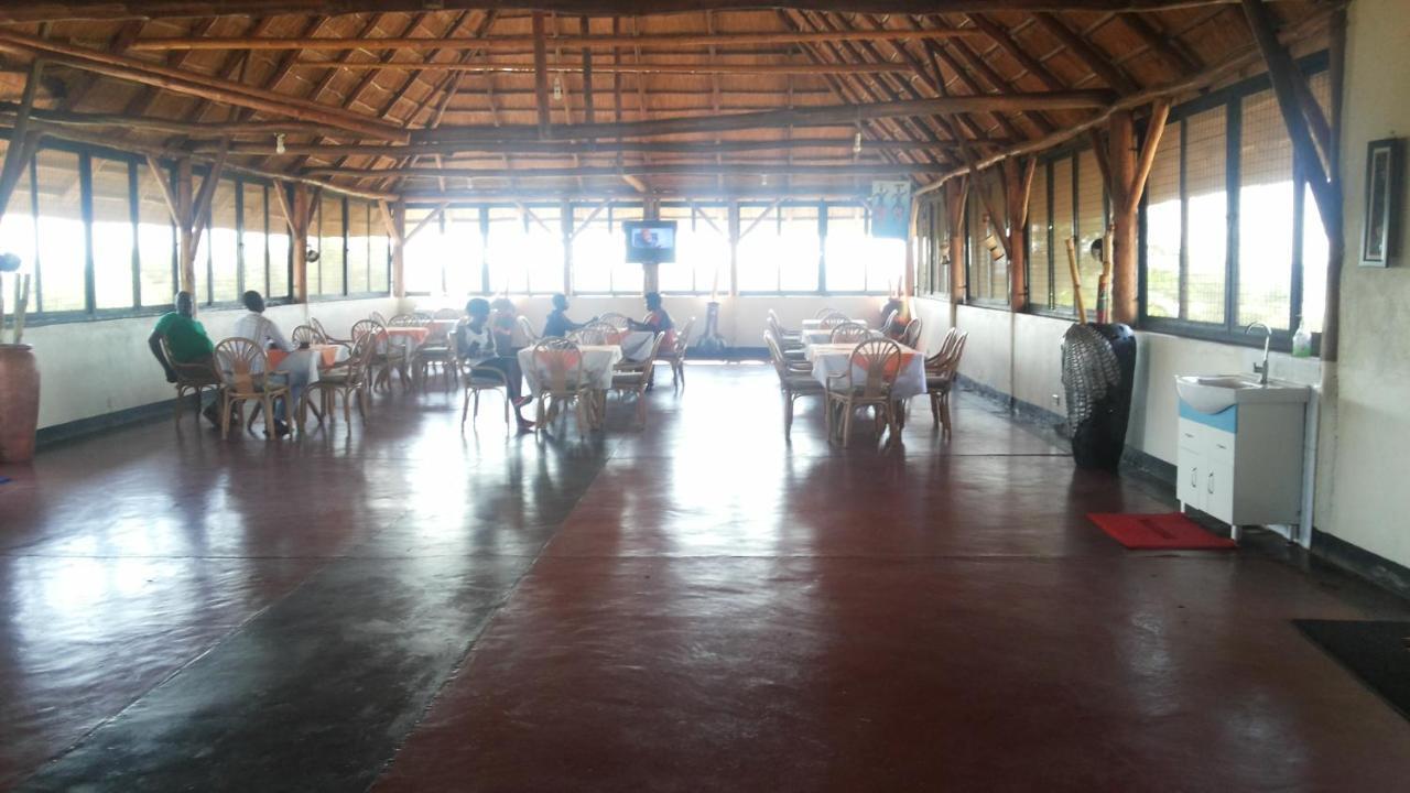 Parkside Safari Lodge Pakwach Экстерьер фото