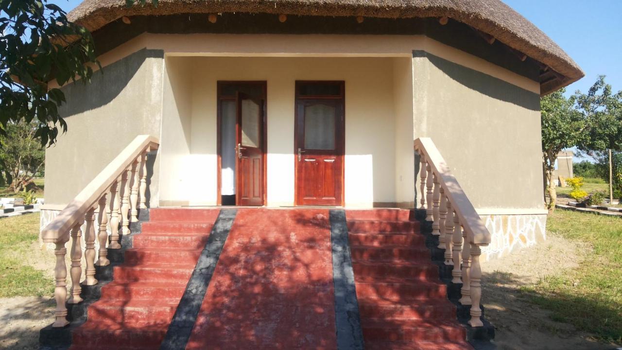 Parkside Safari Lodge Pakwach Экстерьер фото